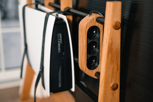 Stikdåse bag på tv