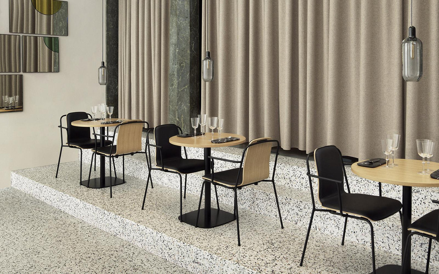 Form Café Table H74,5 Ø60 cm Wood - Normann Copenhagen