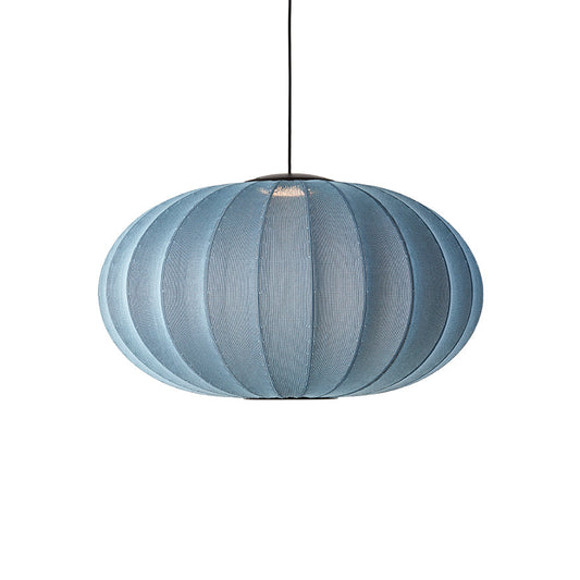 Loftlampe i blå med lys i